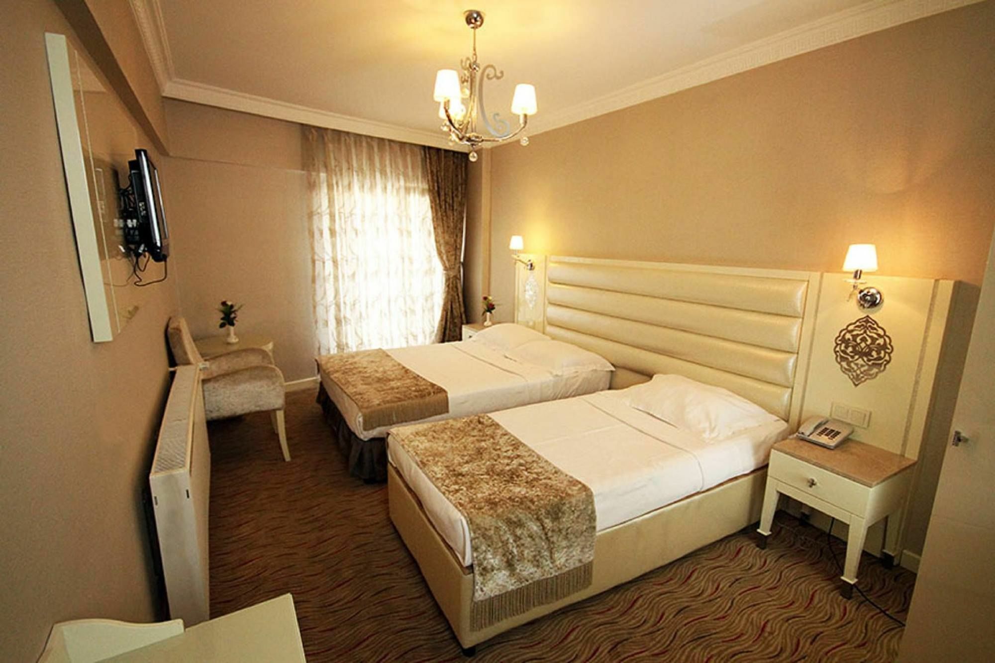 Q Hotel Laleli Istanbul Exterior photo
